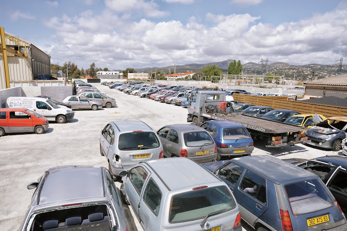 Aperçu des activités de la casse automobile CODIPIECE située à SIX-FOURS-LES-PLAGES (83140)